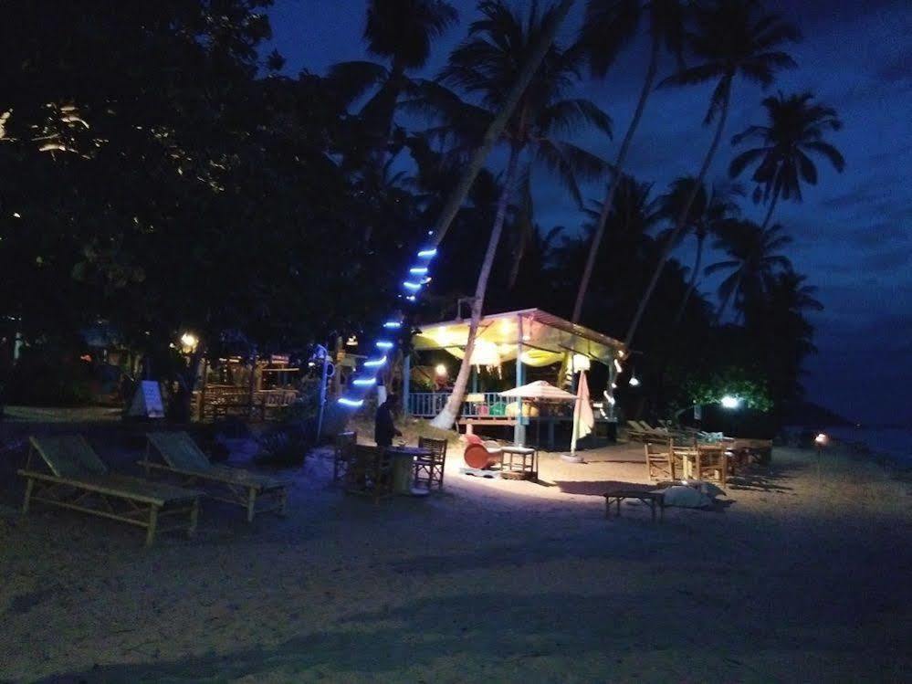 I Talay Beach Bar & Cottage Taling Ngam 외부 사진